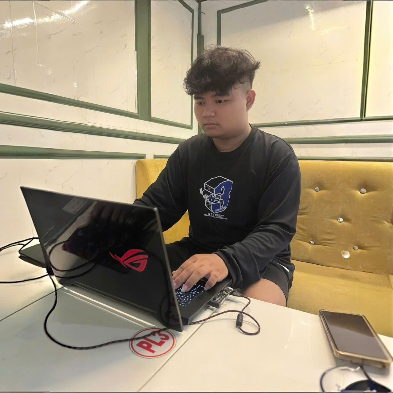 Võ Trần Hoàng Bảo Khang